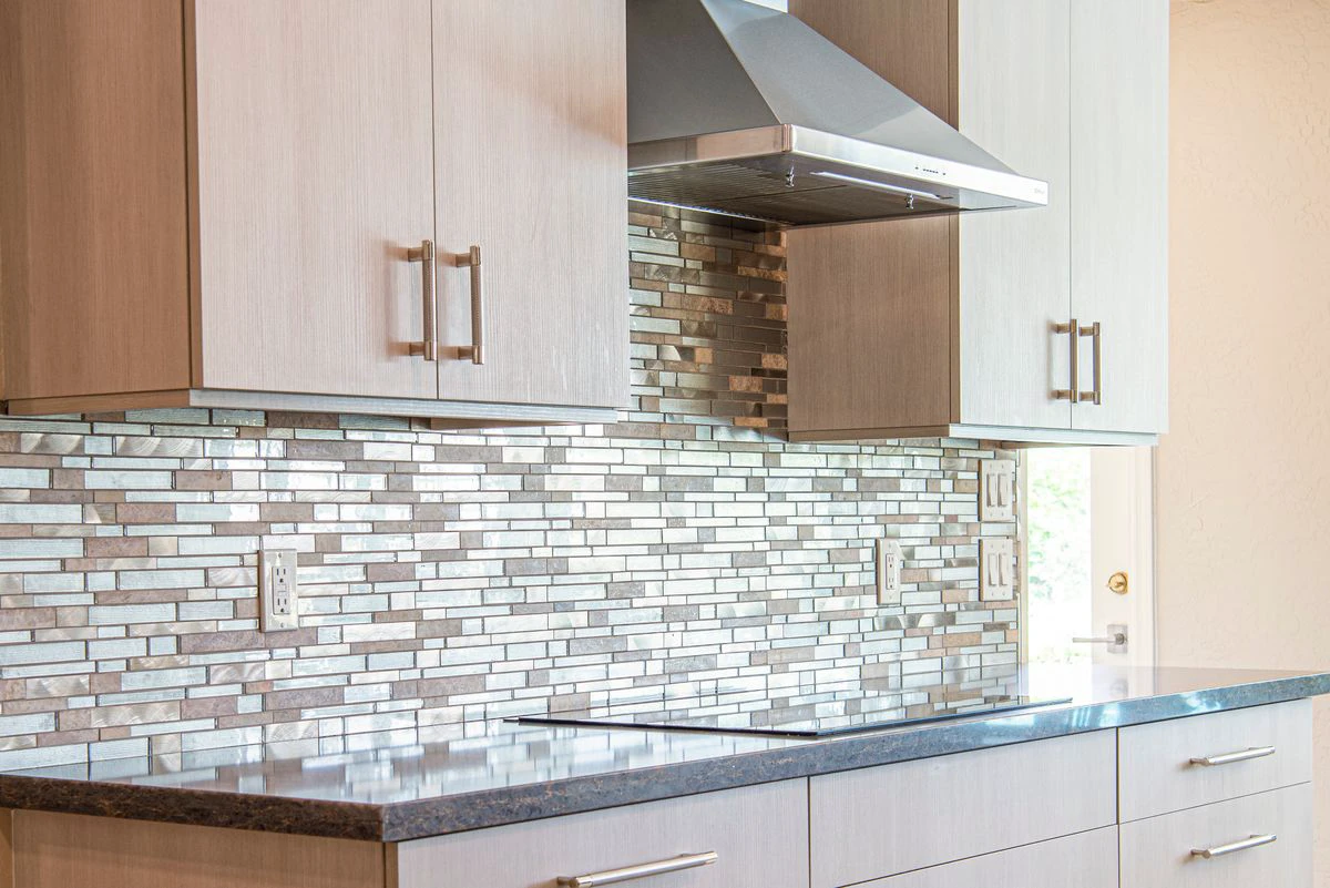 Kitchen Cabinets Done Right: Focus on Free cabinet samples